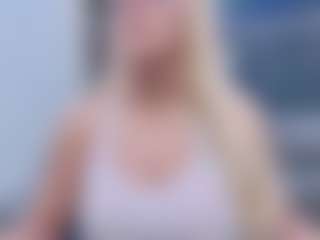 Live cam show with Fit Cougar - Spy Granny on Strip Flash - Live Sex Shows