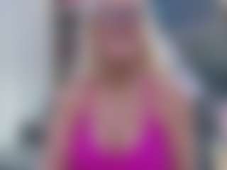 Live cam show with Fit Cougar - Oil on xxxlivecams.org