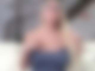 Live cam show with Fit Cougar - Granny Dildo on madthumbs