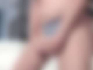 Live cam show with Fit Cougar - Amateur on https://playwithruby.com