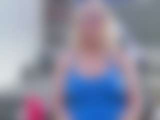 Live cam show with Fit Cougar - Blonde Hair MILF on Stripli.com