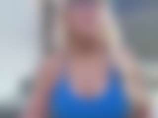 Live cam show with Fit Cougar - Mature on fuklive.com