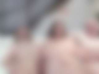 Fit Cougar's Live Sex Cam Show