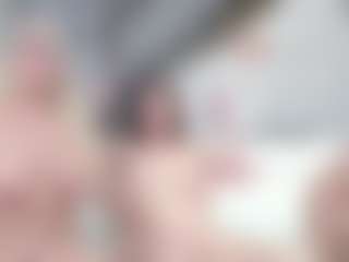 Fit Cougar's Live Sex Cam Show
