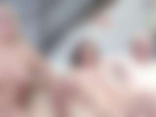 Fit Cougar's Live Sex Cam Show