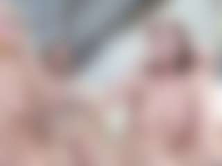 Fit Cougar's Live Sex Cam Show