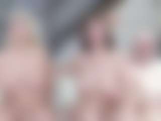 Fit Cougar's Live Sex Cam Show