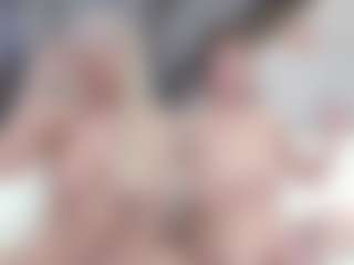 Fit Cougar's Live Sex Cam Show