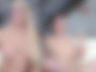 Fit Cougar's Live Sex Cam Show