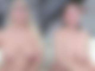 Fit Cougar's Live Sex Cam Show