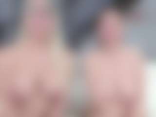 Fit Cougar's Live Sex Cam Show
