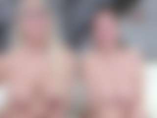 Fit Cougar's Live Sex Cam Show