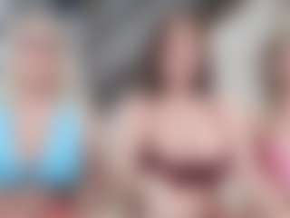 Fit Cougar's Live Sex Cam Show