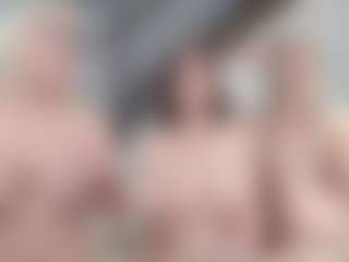 Live cam show with Fit Cougar - Blonde Hair on madthumbs