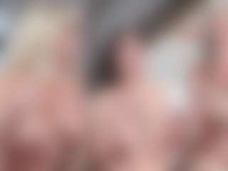 Fit Cougar's Live Sex Cam Show