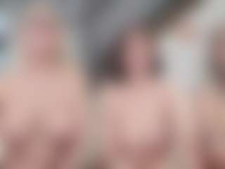 Fit Cougar's Live Sex Cam Show