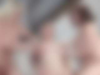 Fit Cougar's Live Sex Cam Show