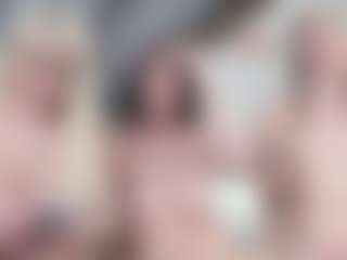 Fit Cougar's Live Sex Cam Show