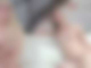 Fit Cougar's Live Sex Cam Show