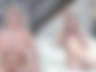 Fit Cougar's Live Sex Cam Show