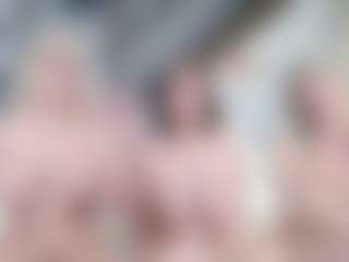 Fit Cougar's Live Sex Cam Show