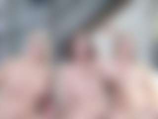 Fit Cougar's Live Sex Cam Show