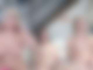 Fit Cougar's Live Sex Cam Show