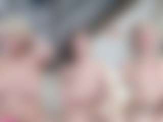 Fit Cougar's Live Sex Cam Show