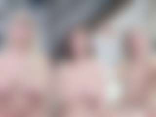 Fit Cougar's Live Sex Cam Show