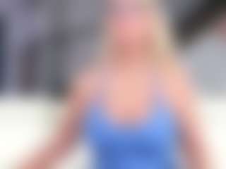 Fit Cougar's Live Sex Cam Show