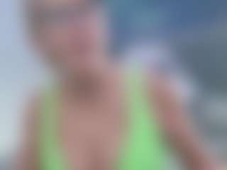Fit Cougar's Live Sex Cam Show