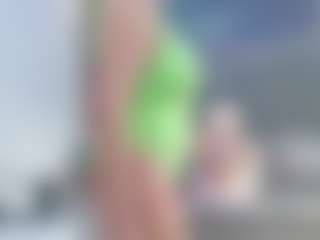 Fit Cougar's Live Sex Cam Show