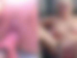Fit Cougar's Live Sex Cam Show