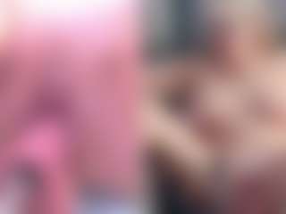 Fit Cougar's Live Sex Cam Show