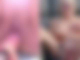 Fit Cougar's Live Sex Cam Show