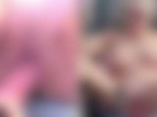 Fit Cougar's Live Sex Cam Show