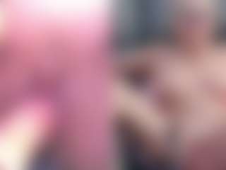 Fit Cougar's Live Sex Cam Show