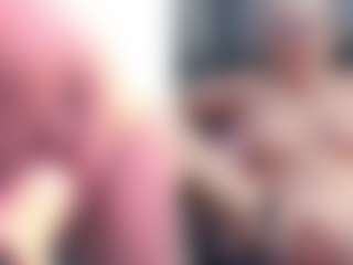 Fit Cougar's Live Sex Cam Show