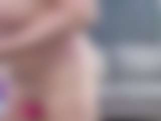 Fit Cougar's Live Sex Cam Show