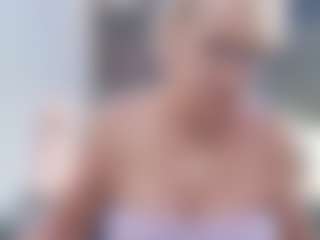Live cam show with Fit Cougar - Foot Fetish Blonde Hair on Camsoda