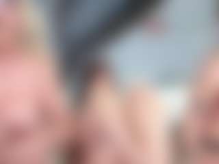 Fit Cougar's Live Sex Cam Show