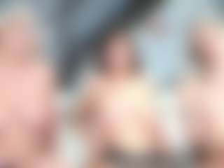 Fit Cougar's Live Sex Cam Show