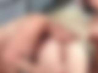 Fit Cougar's Live Sex Cam Show