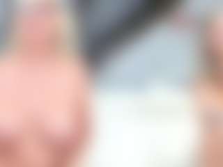 Fit Cougar's Live Sex Cam Show