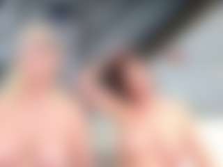 Fit Cougar's Live Sex Cam Show