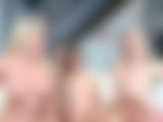 Fit Cougar's Live Sex Cam Show