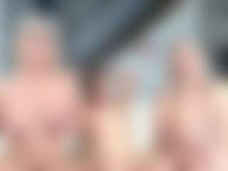 Fit Cougar's Live Sex Cam Show