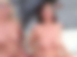 Fit Cougar's Live Sex Cam Show
