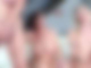 Fit Cougar's Live Sex Cam Show