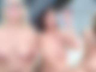 Fit Cougar's Live Sex Cam Show